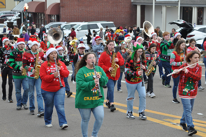 Grand Boulevard Hometown Holiday Parade and Tree Lighting Event